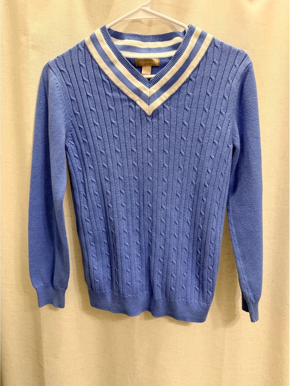 White Stag Women M Blue Cable Knit Y2K Tennis V-Neck Sweater with Striped Collar